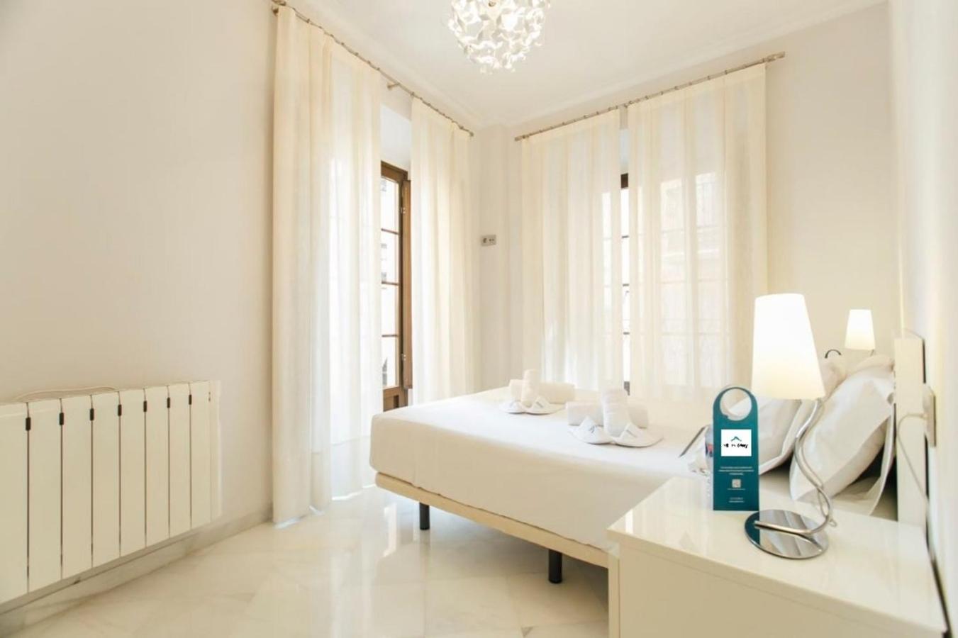 Minimalism And Modern- 2Bd 1Bth- Las Setas Seville Luaran gambar