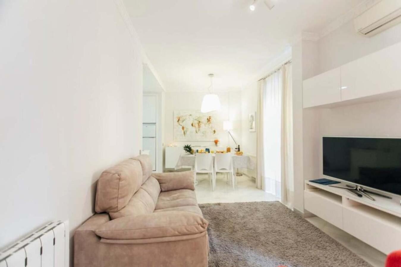 Minimalism And Modern- 2Bd 1Bth- Las Setas Seville Luaran gambar