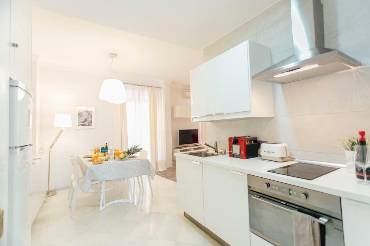 Minimalism And Modern- 2Bd 1Bth- Las Setas Seville Luaran gambar